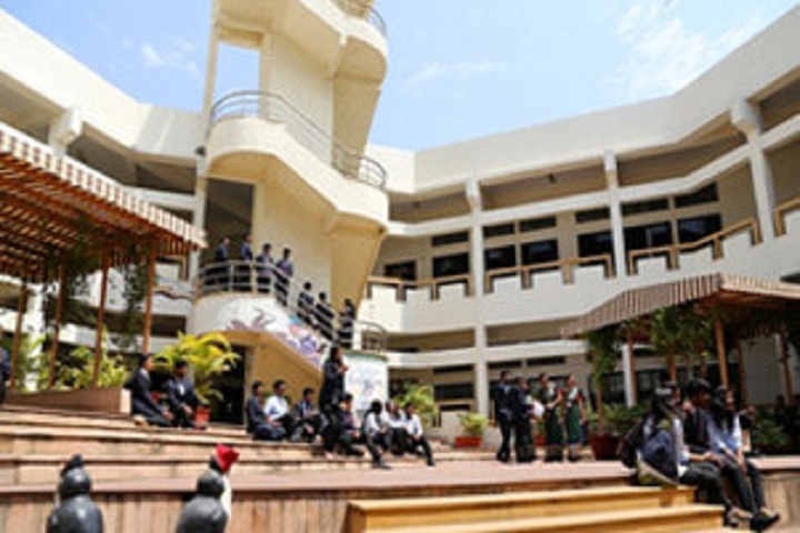 https://cache.careers360.mobi/media/colleges/social-media/media-gallery/25397/2020/2/6/Entrance of DY Patil International University Akurdi_Campus-view.jpg